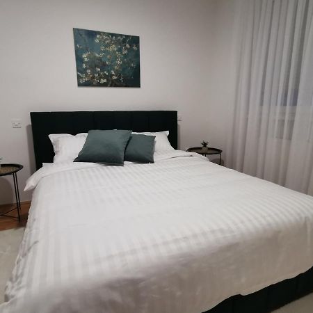 Family Apartment トゥズラ エクステリア 写真